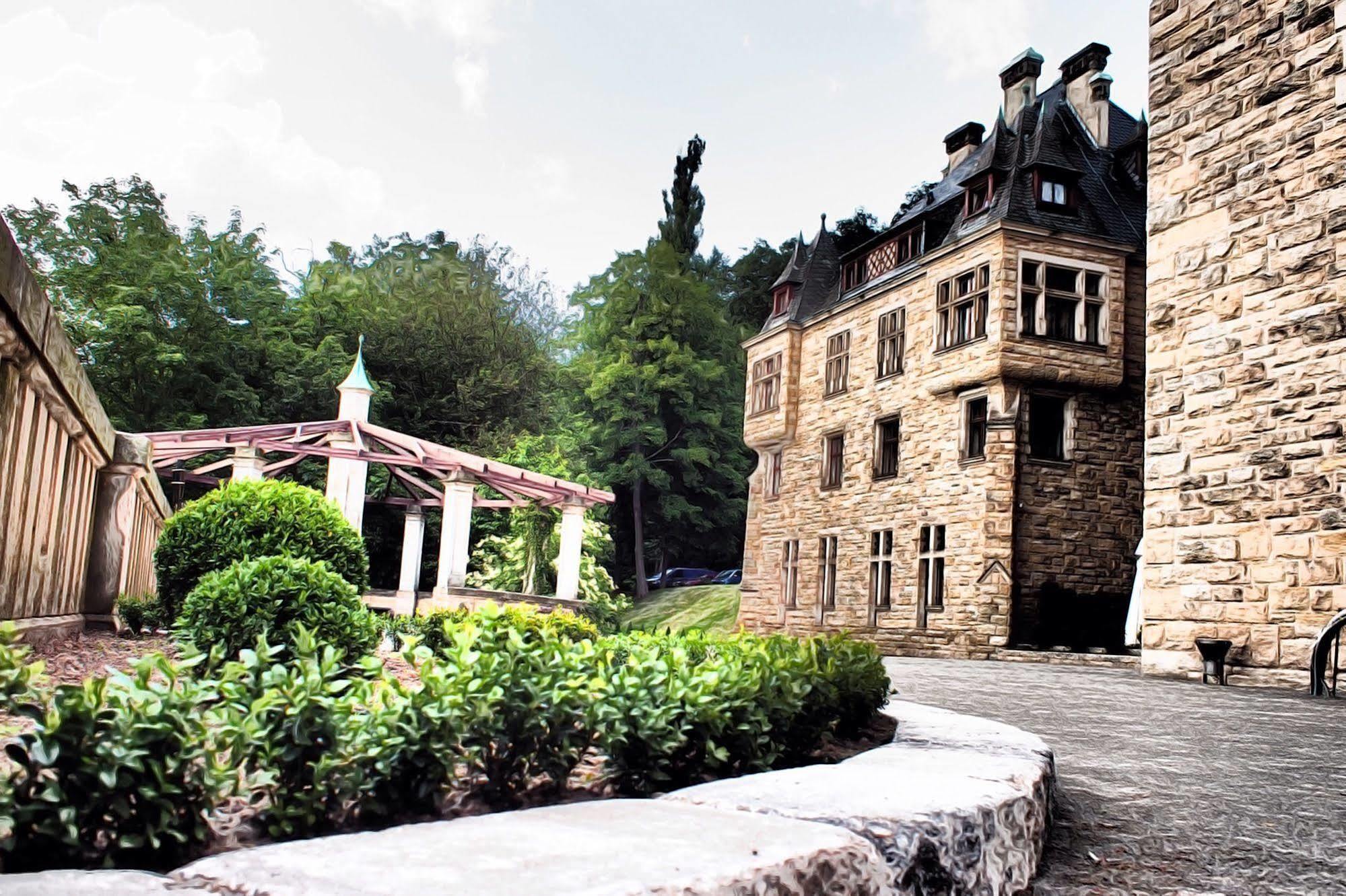Schloss Hotel Wolfsbrunnen Schwebda Buitenkant foto